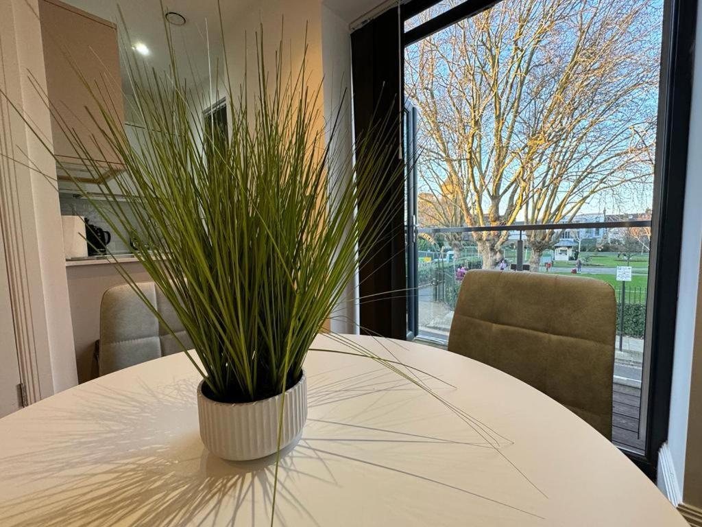 2 Bed 2 Bath Balcony View Wimbledon Tennis Vila Londres Exterior foto
